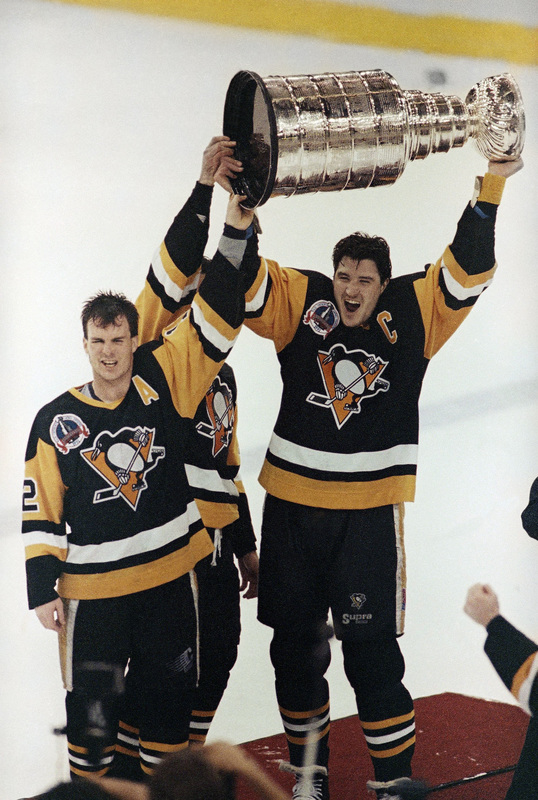 Mario Lemieux's trophy case 2009, 2008–09 Stanley Cup champ…